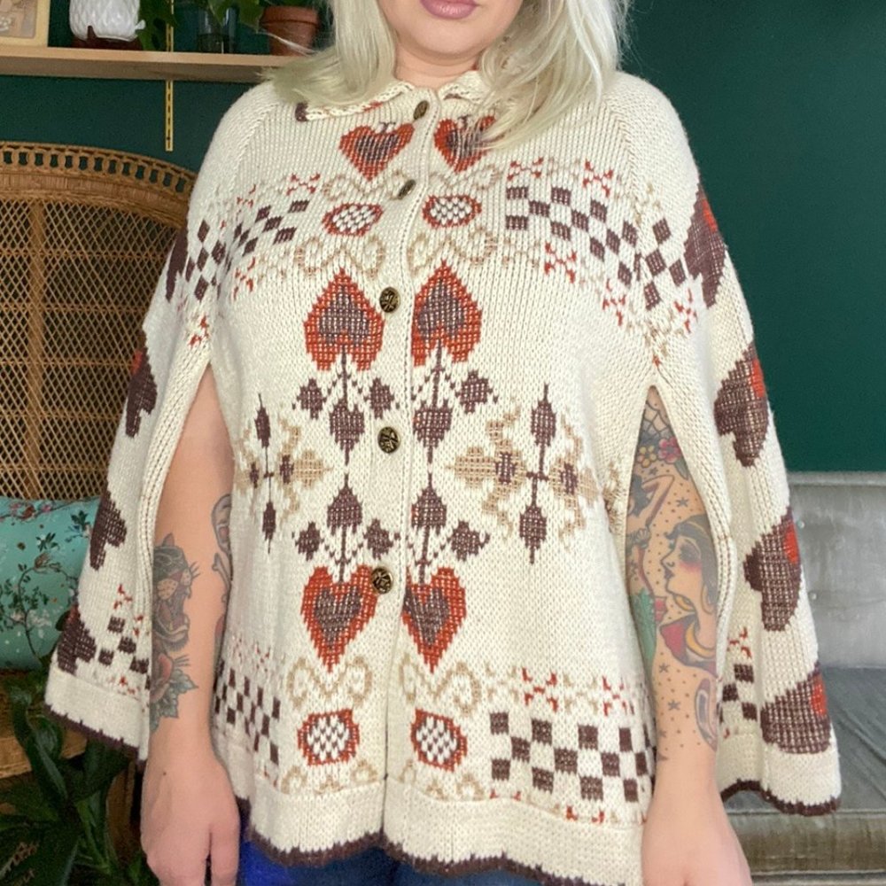 Vintage 70s knit poncho